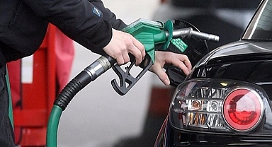 Benzin Fiyatlarına 85 Kuruş Zam Geldi!