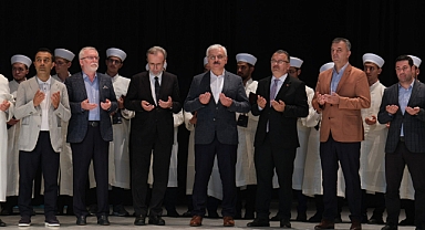 Bolu Valisi Erkan Kılıç İslami İlimler Mezuniyet Programı'na Katıldı