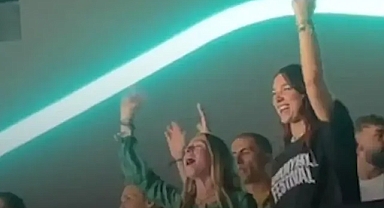 Dua Lipa'dan Konserde Filistin'e Destek