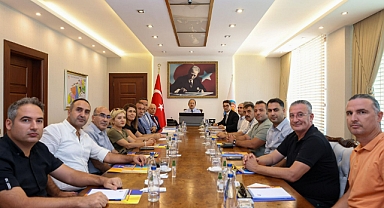 Mersin Valisi Pehlivan, Mimar ve Mühendislerle Değerlendirme Toplantısı Yaptı