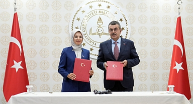 Milli Eğitim Bakanlığı ile Aile ve Sosyal Hizmetler Bakanlığı Arasında İş Birliği Protokolü İmzalandı