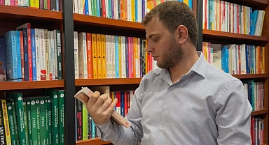 Muhammet Samet Akkaya'nın Son Kitabı Büyük İlgi Gördü: İlk Baskı Tükendi, İkinci Baskıya Geçiliyor