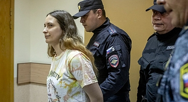 Rus Sanatçı Sasha Skochilenko: 