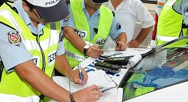 Trafikte Toplam 436 Bin 589 Araca ve Sürücüye İşlem Yapıldı