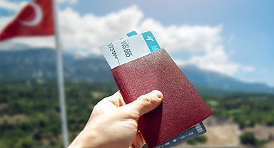 Türk Vatandaşlarının Sadece Kimlikle Seyahat Edebileceği Ülkeler: Kültür ve Sanatla Dolu Bir Yolculuk