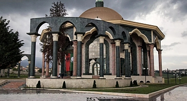 Arnavutluk'ta Bektaşiler için Egemen İslami Mikro Devlet Kuruluyor