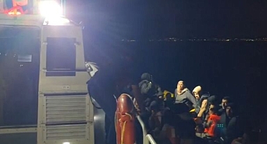 Ayvalık Açıklarında 22 Düzensiz Göçmen Yakalandı