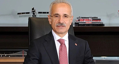 Bakan Uraloğlu: Yurt Dışı Yüklerini Taşıyan 449 Bin 757 Araç Deniz Yolunu Tercih Etti