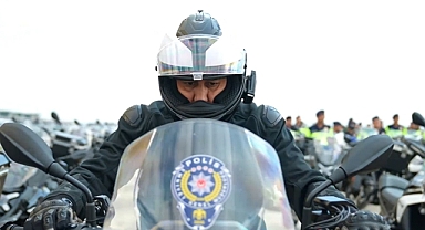 Bakan Yerlikaya, Jandarma ve Emniyet Teşkilatlarına Yeni Motosikletleri Tanıttı