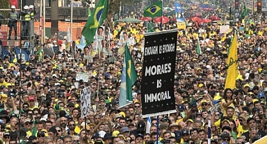 Brezilya’da X’e Erişim Engeli Geldi: Halk Sokaklarda Protesto Etti