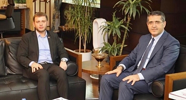 Türkiye İmam Hatipliler Birliği Genel Başkanı Muhammet Samet Akkaya, Cumhurbaşkanlığı Strateji ve Bütçe Başkanı İbrahim Şenel'i Ziyaret Etti