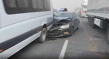 Konya-Ankara Yolunda Toz Taşınımı Zincirleme Kazaya Neden Oldu: 6 Yaralı