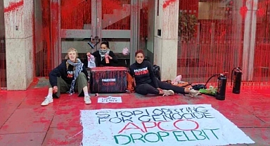 Londra'da Filistin Destekçisi Aktivistler İsrailli Silah Şirketini Protesto Etti