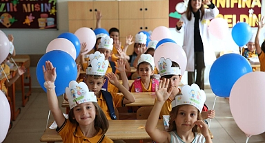 Milli Eğitim Bakanlığı'ndan Yeni Öğrencilere Uyum Rehberi ve Kitap Desteği