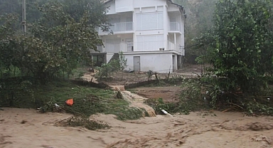 Trabzon'da Şiddetli Yağışlar Taşkına Neden Oldu