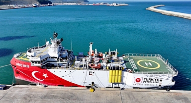 Oruç Reis Sismik Araştırma Gemisi Somali'ye Doğru Yola Çıkıyor