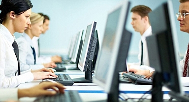 Memurların ücretsiz izinleri 3 yıla çıkacak