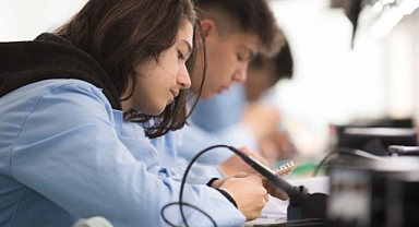 Meslek lisesi öğrencilerine gelişmiş bölgelerde eğitim fırsatı!