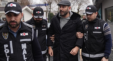 Beşiktaş Belediye Başkanı Rıza Akpolat, görevden uzaklaştırıldı