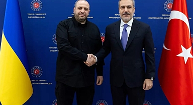 Hakan Fidan, Rüstem Umerov ile görüştü