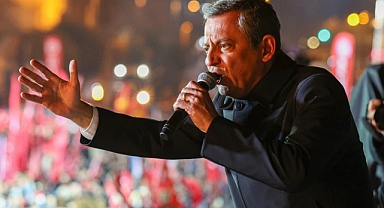 Özgür Özel'den Saraçhane'de mezar taşlarıyla ilgili açıklama