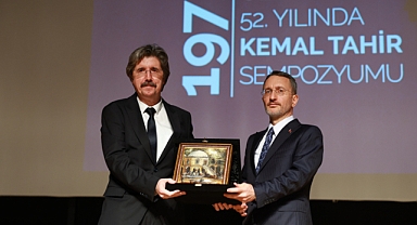 Fahrettin Altun: “Bu ülke, kifayetsiz muhterislerin tavırlarından yoruldu”