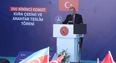 Cumhurbaşkanı Erdoğan: “Depremin açtığı yaraları sarma derdindeyiz”