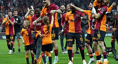Galatasaray, Muslera'nın yerine kaleci arayışında: gündemde Dominik Kotarski var
