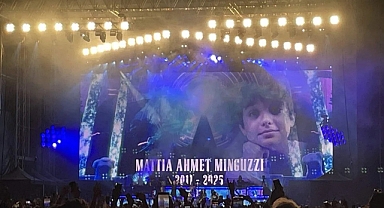 Guns N' Roses, Mattia Ahmet Minguzzi’yi andı