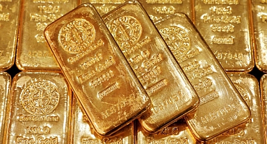 Gram altın rekor kırdı: 4 bin 500 TL seviyesine ulaştı