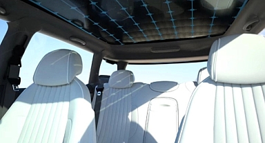 Otomobiller için güneş enerjili panoramik cam tavan üretildi