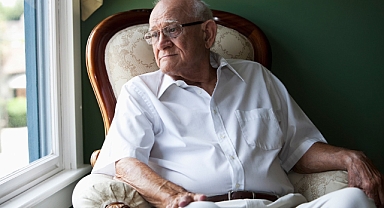 Yaş ilerledikçe arkadaş edinmek neden zorlaşıyor?