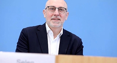 Almanya'da iç istihbaratın başına bir Türk getiriliyor