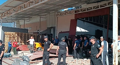 Antalya’da toptancı halinde patlama: 1 ölü, 3 yaralı