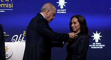 CHP'den istifa eden Beykoz Belediye Başkan Vekili Gürzel, AK Parti’ye katıldı