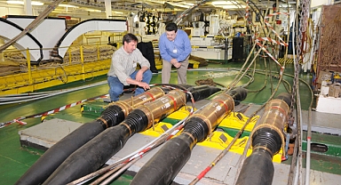Kızıldeniz'deki denizaltı kablo kesintileri Asya ve Orta Doğu'da interneti aksattı