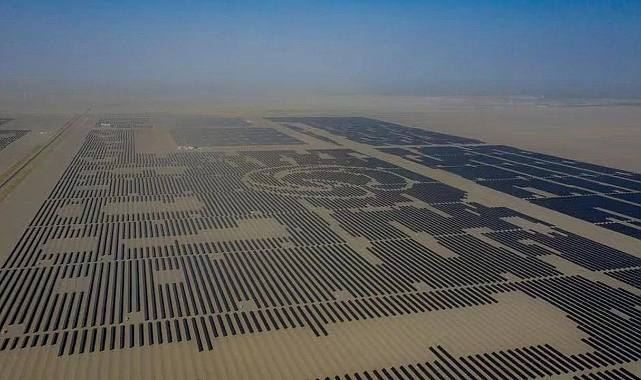 Taklamakan Çölü’nde güneşten rekor enerji üretimi