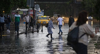 Yaz Güneşi ve Sağanak Bir Arada: Meteoroloji’den 5 Bölge İçin Kritik Yağış Uyarısı